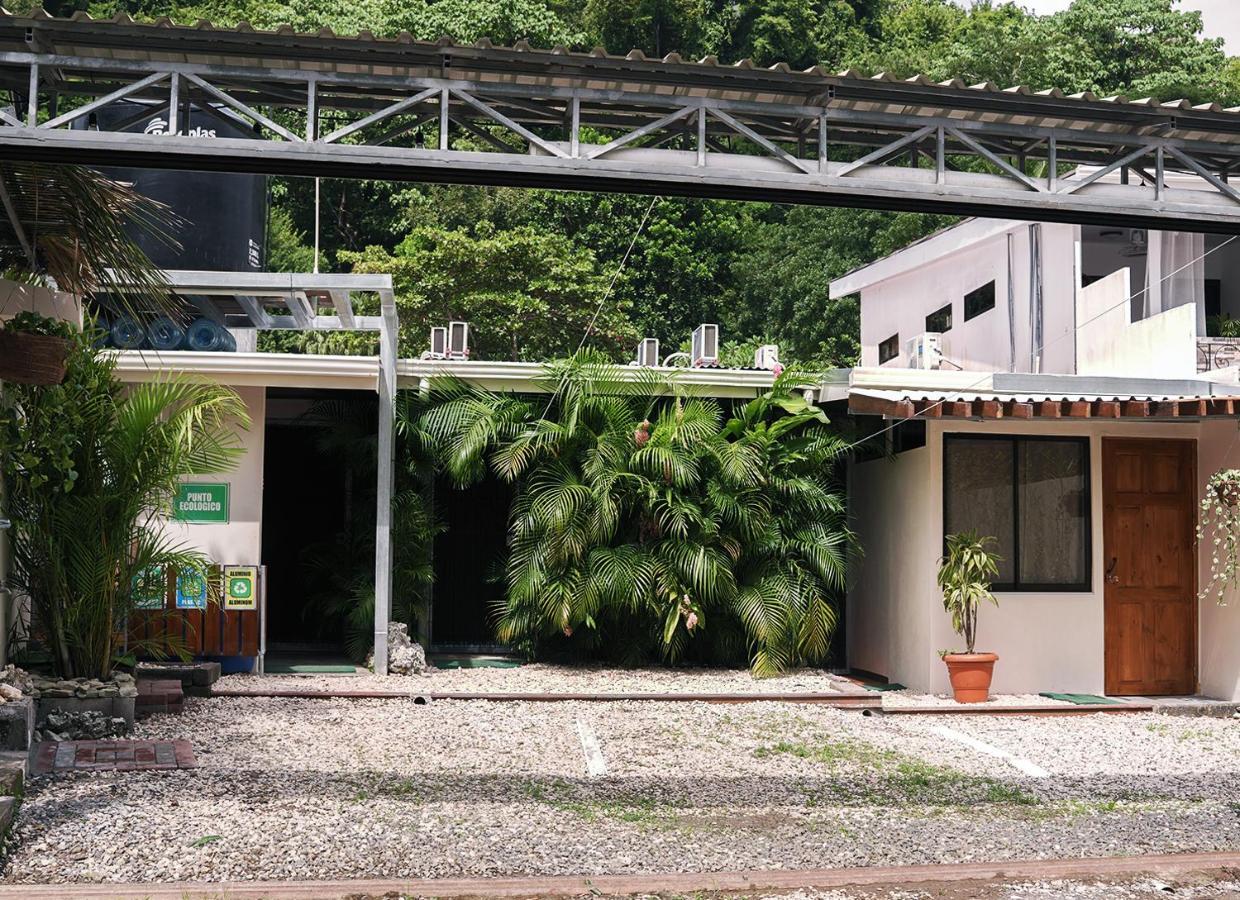 Apartamentos Y Studios Brisas Del Mar Santa Teresa Playa Santa Teresa  Экстерьер фото